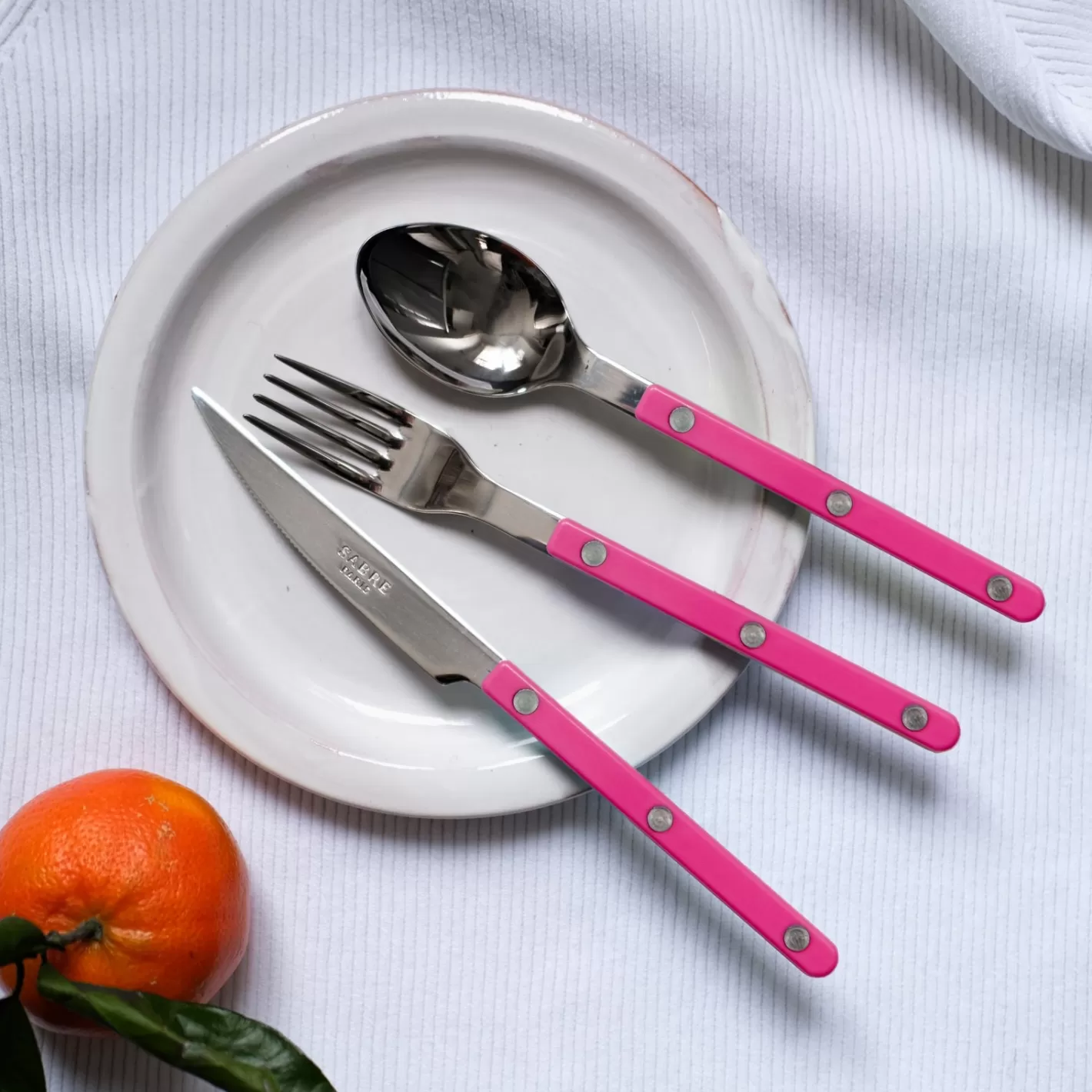 Sabre Paris Salad Fork>Bistrot Solid, Raspberry