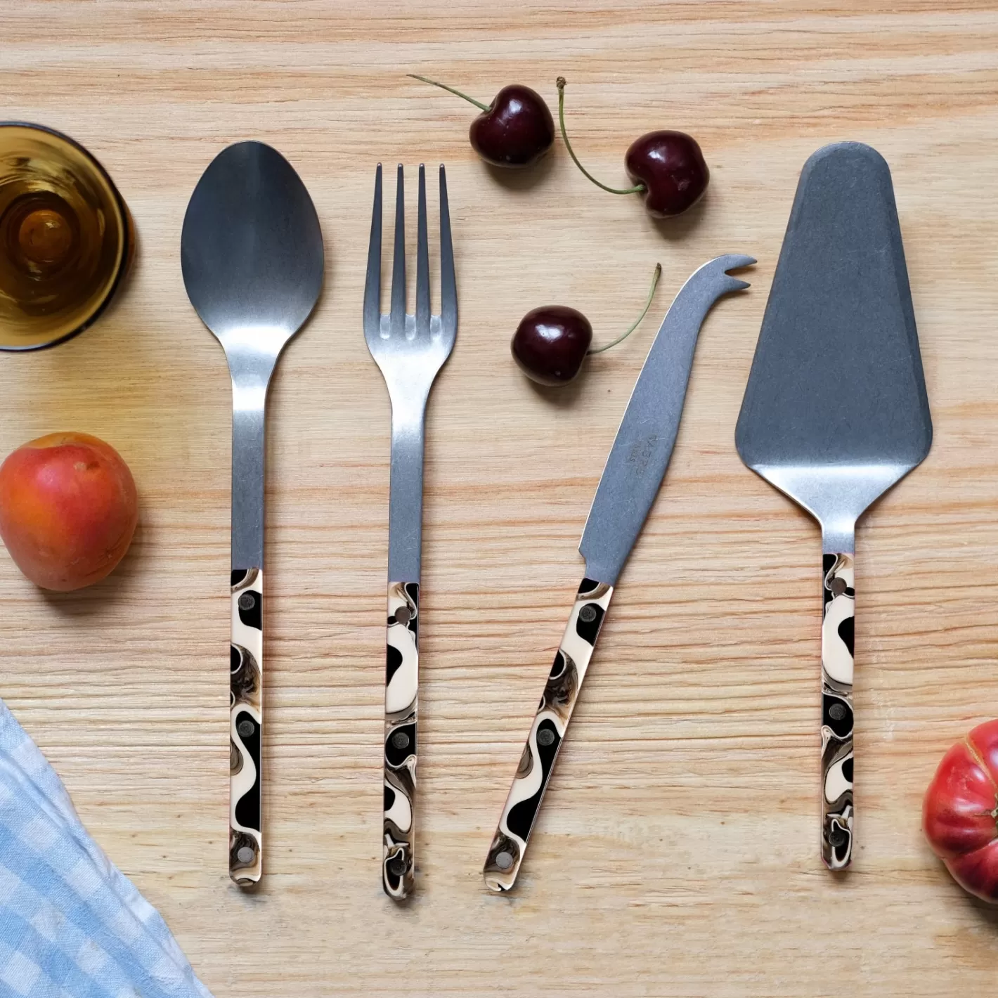 Sabre Paris Set Of 4 Must-Have Serving Pieces>Bistrot Vintage Dune, Black