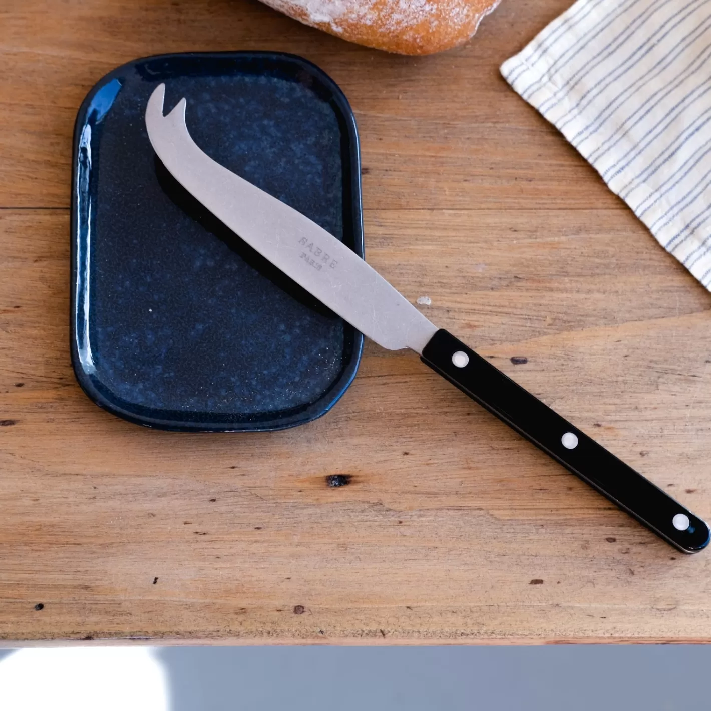 Sabre Paris Cheese Knife>Bistrot Vintage Solid, Black