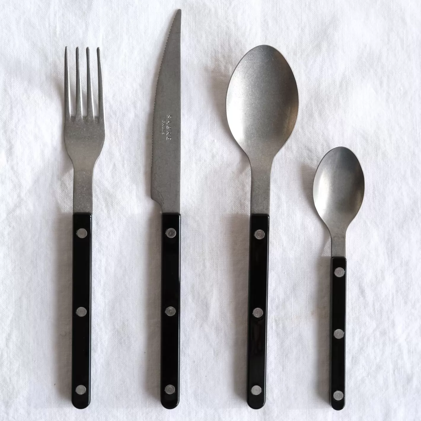 Sabre Paris Dinner Knife>Bistrot Vintage Solid, Black