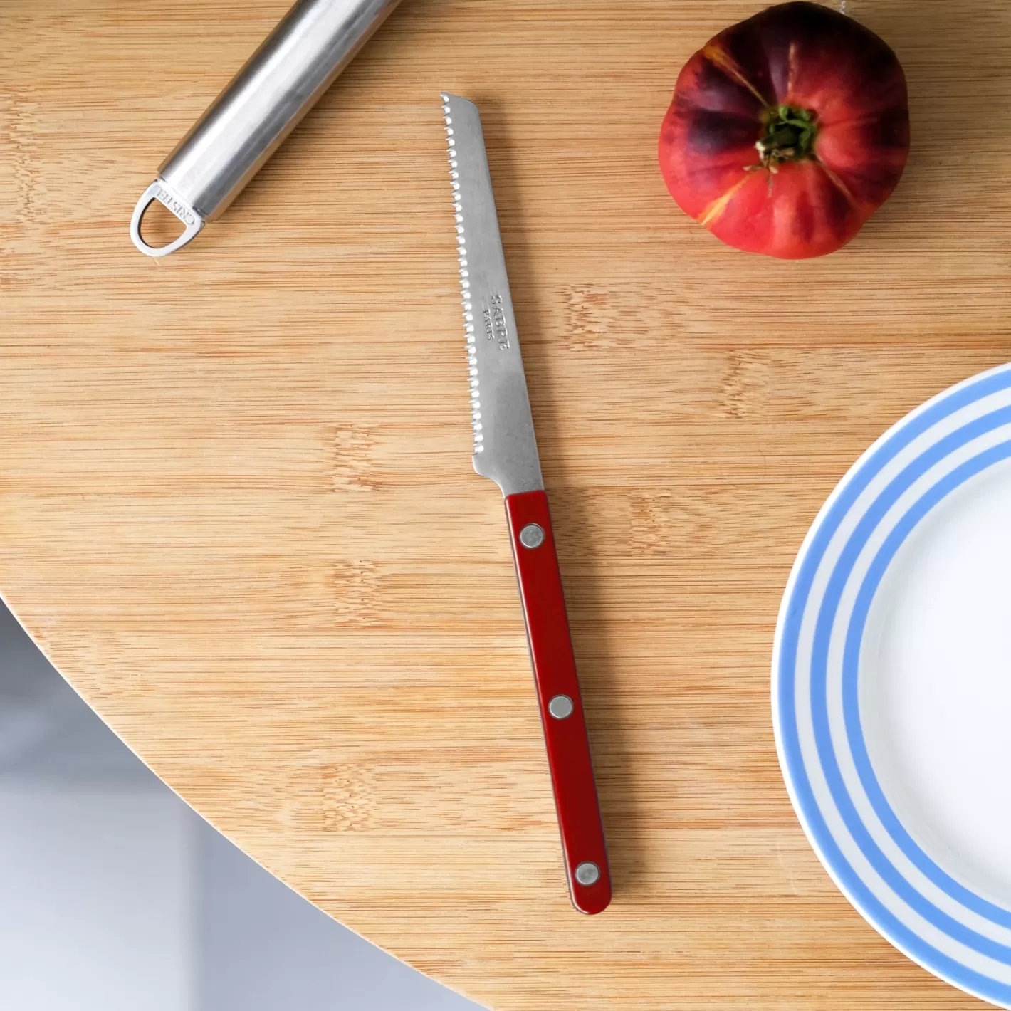 Sabre Paris Tomato Knife>Bistrot Vintage Solid, Burgundy