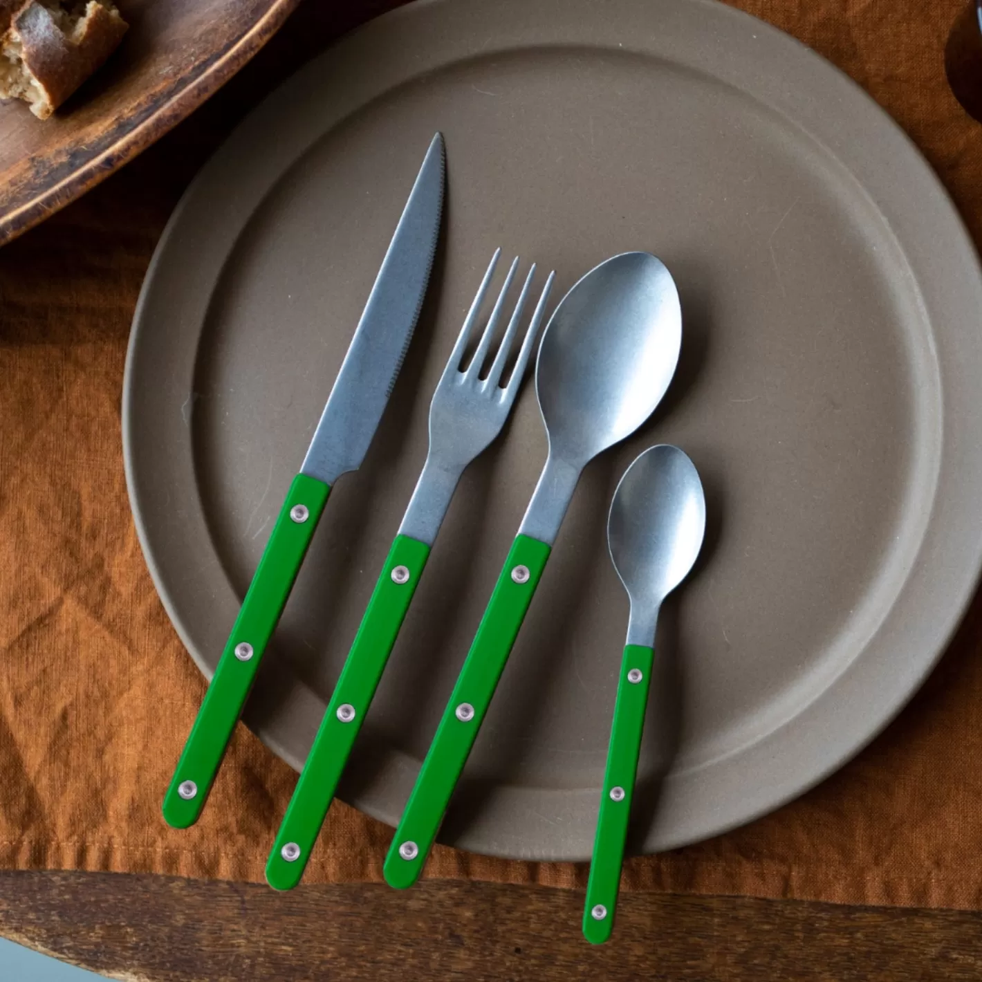 Sabre Paris Dinner Knife>Bistrot Vintage Solid, Garden green