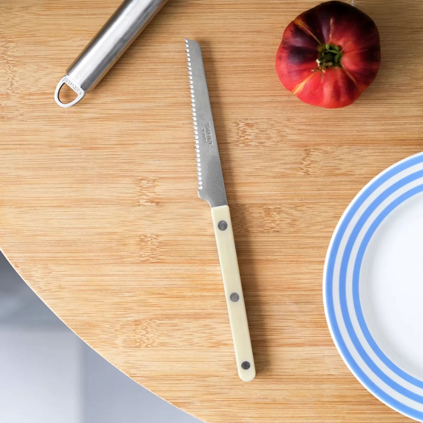 Sabre Paris Tomato Knife>Bistrot Vintage Solid, Ivory
