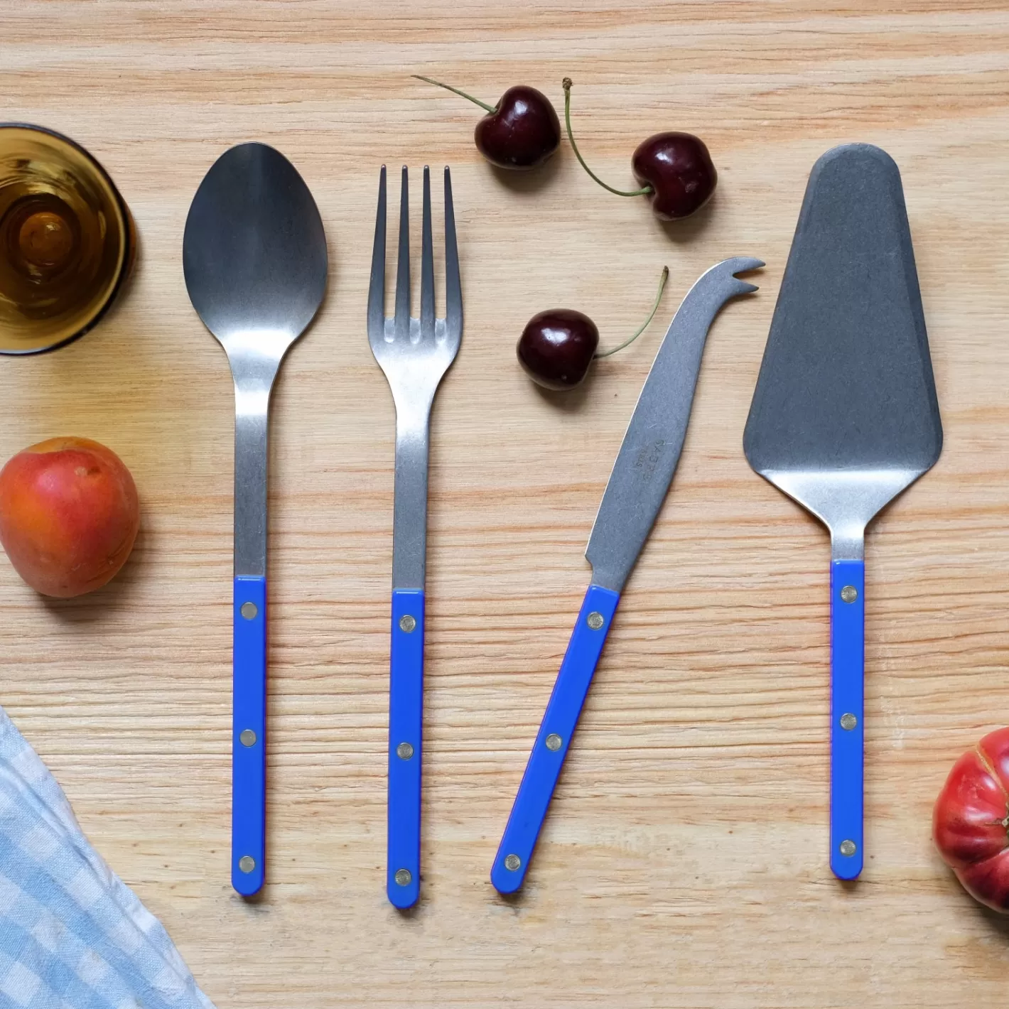 Sabre Paris Set Of 4 Must-Have Serving Pieces>Bistrot Vintage Solid, Lapis blue