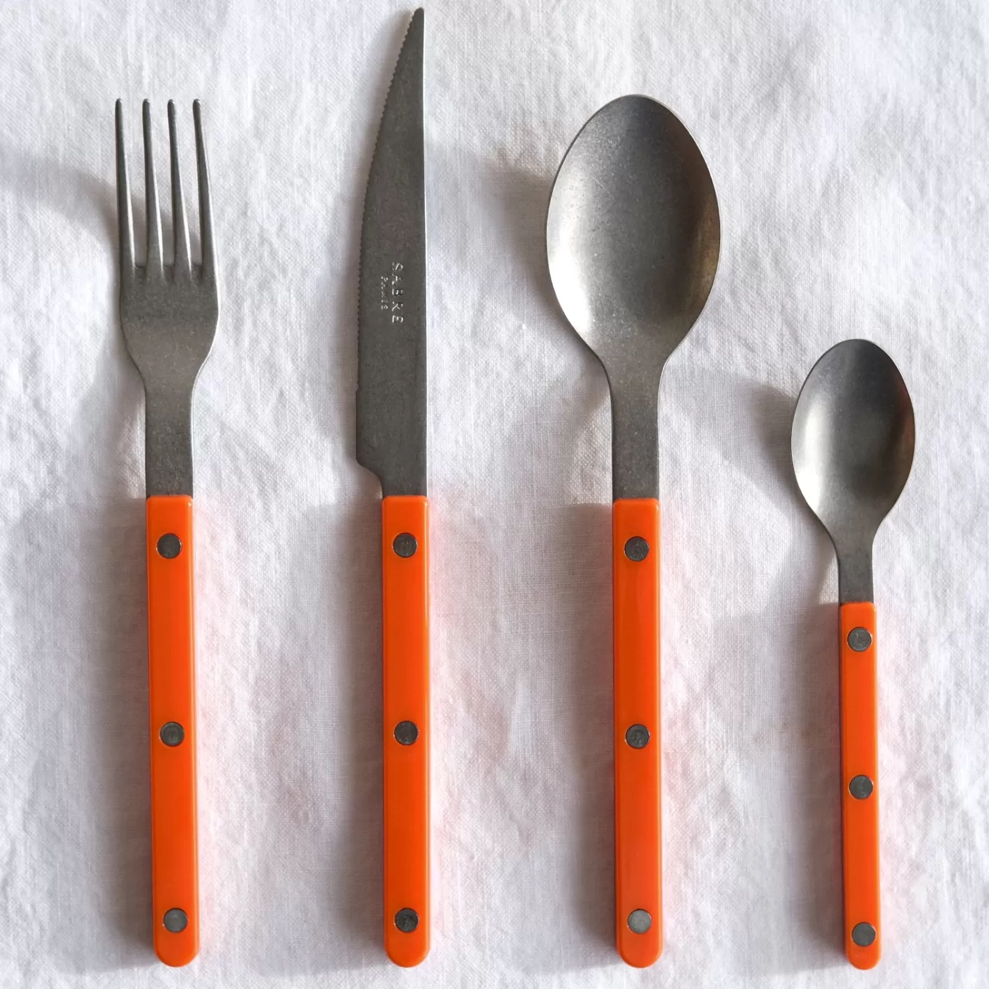 Sabre Paris Dinner Knife>Bistrot Vintage Solid, Orange