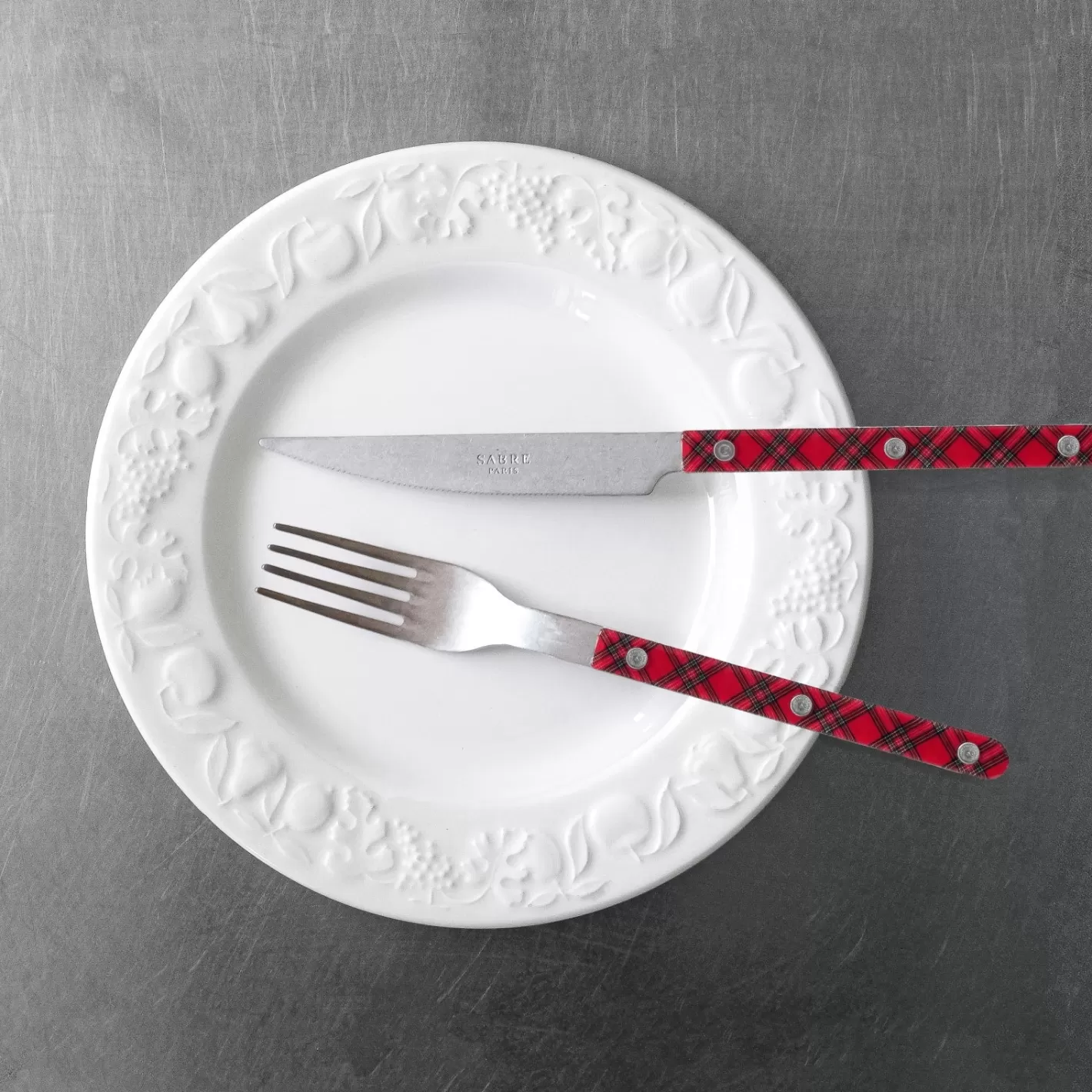 Sabre Paris Dinner Fork>Bistrot Vintage Tartan, Red