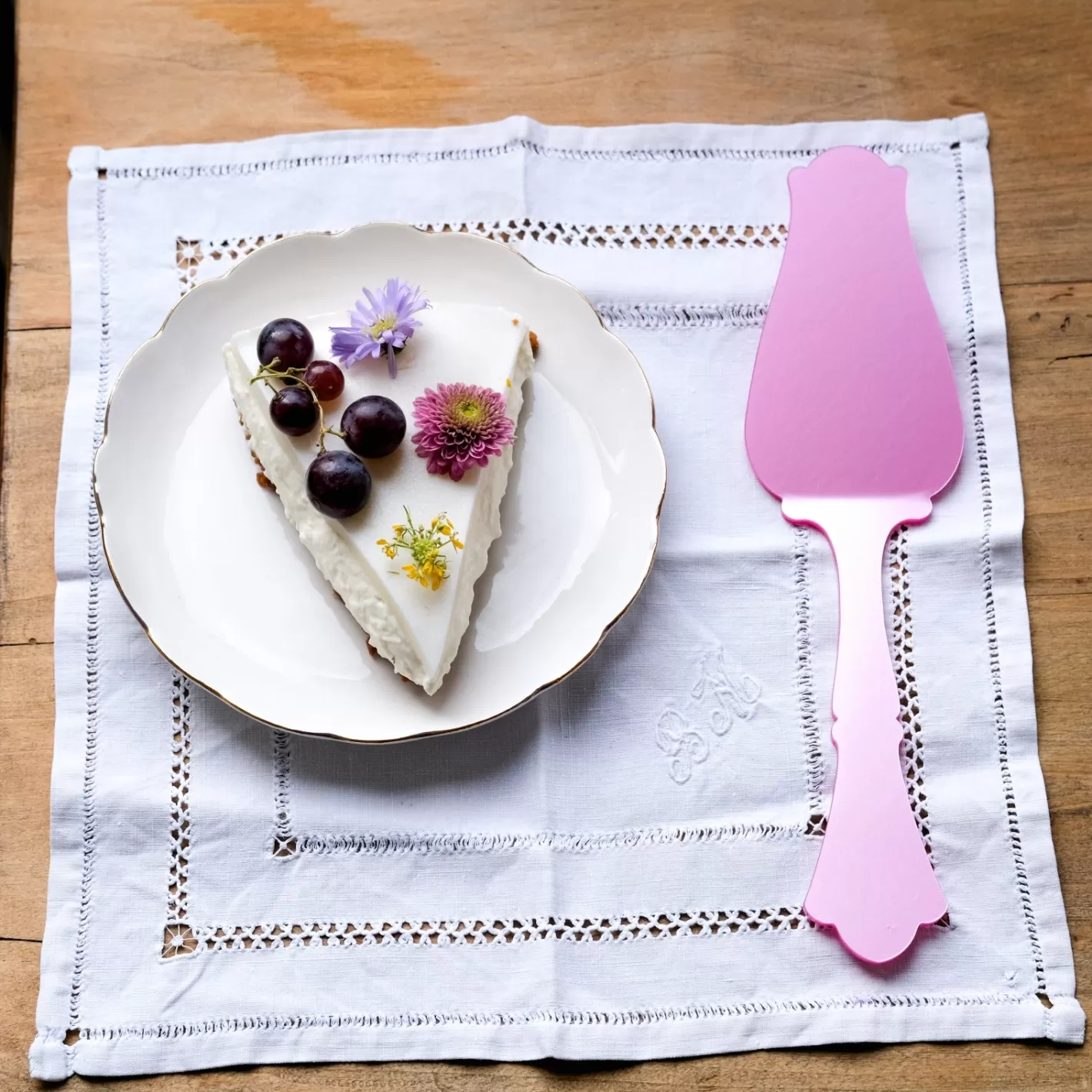 Sabre Paris Tart Server>Honorine, Soft pink